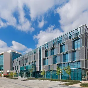 Radisson Red Silicon Oasis فندق دبي