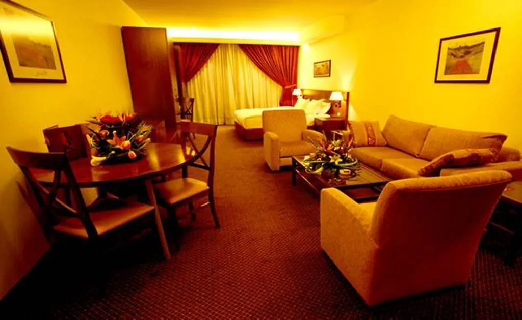 Markazia Suites Beirut 5*,